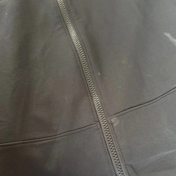 Arc'teryx Black Men's Softshell Performance Jacket - Picture 7 of 14